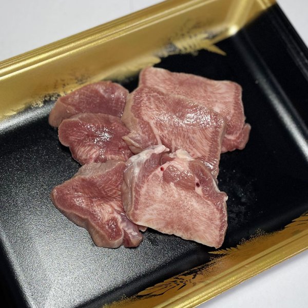 画像1: 先まで柔らか！仔牛のタンステーキカット　【イタリア産】 (1)