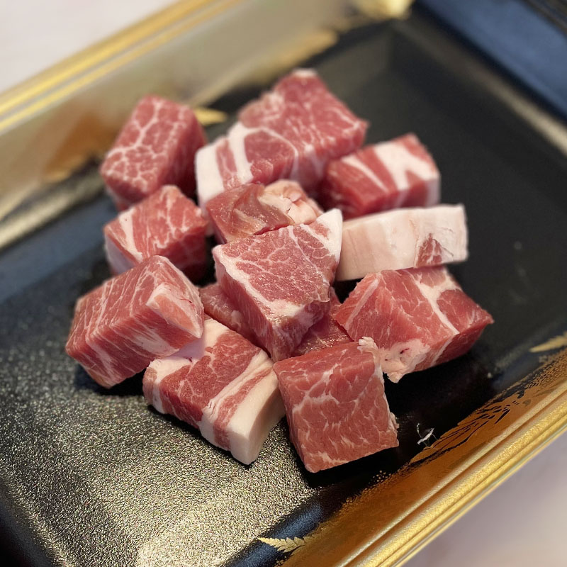 超目玉】 トントロを全国区にした銘店です 炭やの塩豚